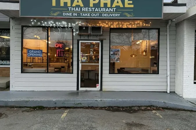Tha Phae Thai Restaurant