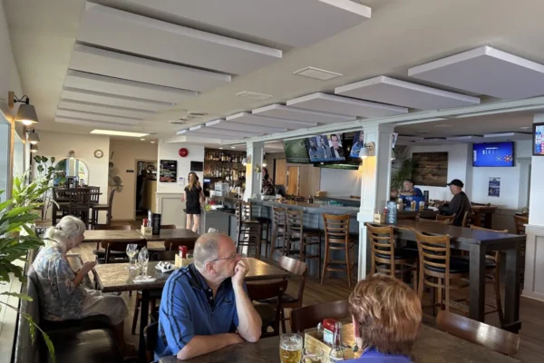 Shady Rest | Restaurant & Pub